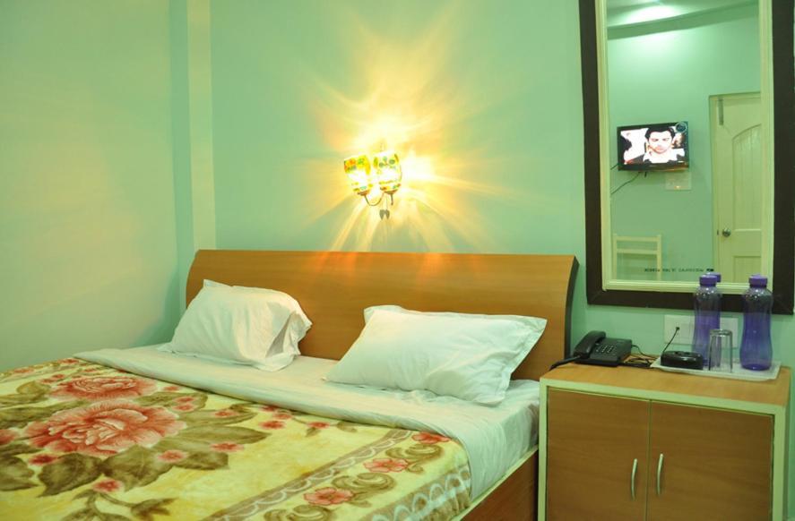 Hotel Kiran Palace Váránasí Pokoj fotografie